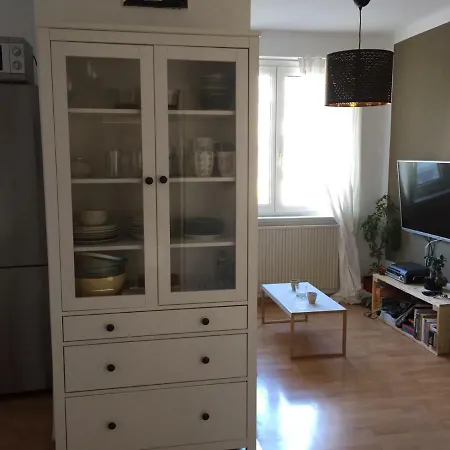 Single In A 2-bedroom Centrally-located In The Belgian Quarter